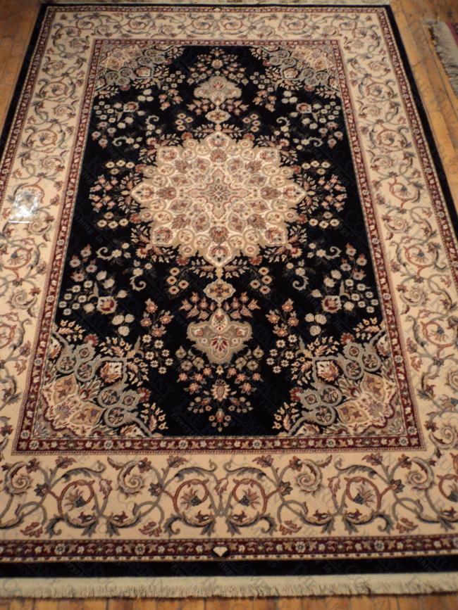 Royalty Black Medallion (5'7"x8'2") Royalty Black Medallion (5'7"x8'2")